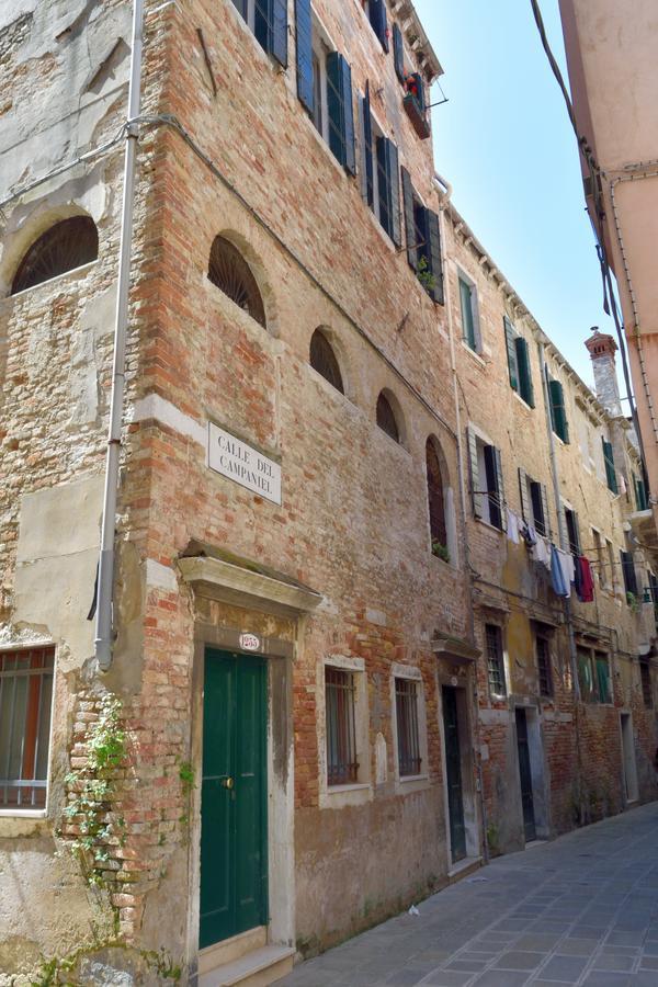 Al Campanile Lägenhet Venedig Exteriör bild